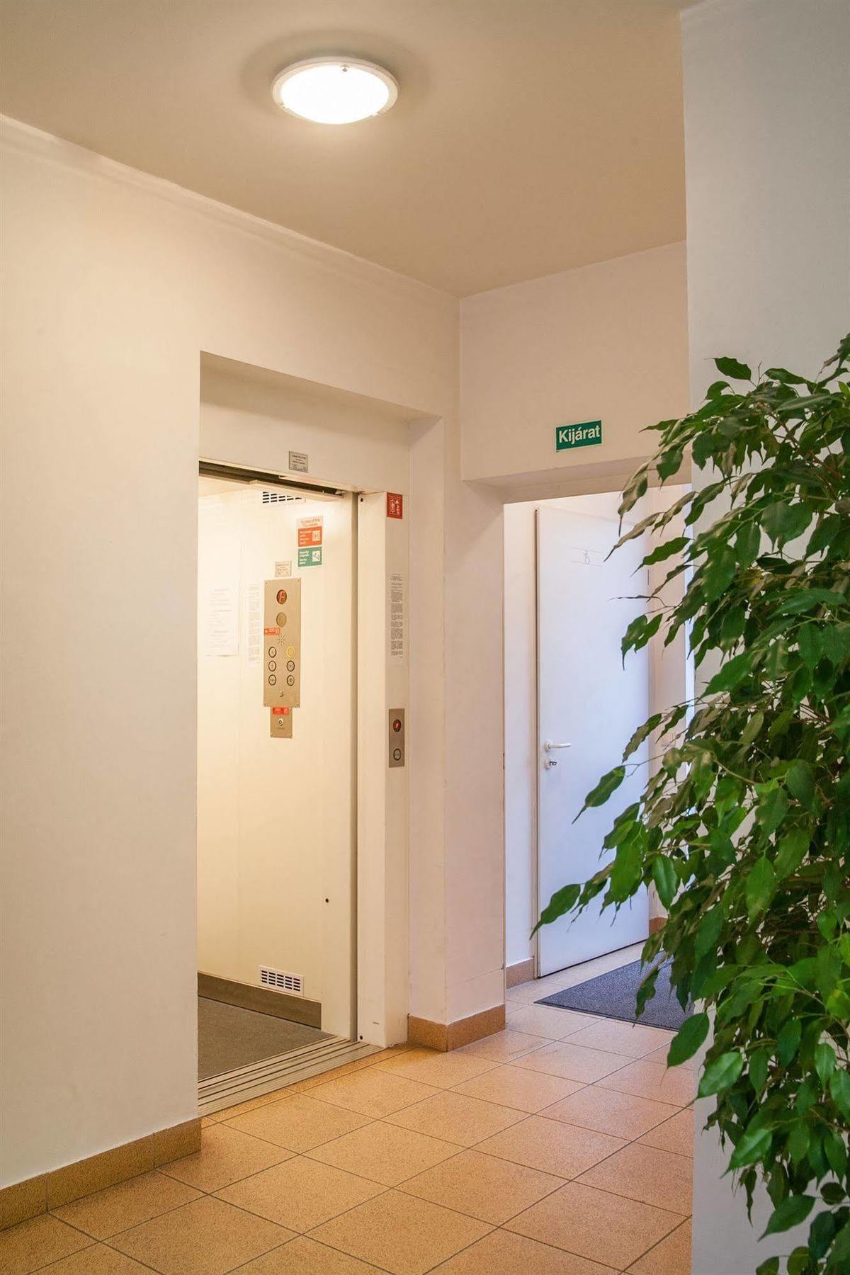 Malom Panzio Bed & Breakfast Kiskunfelegyhaza Exterior photo